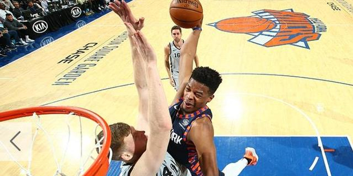  昂热定位球战术奏效主场击败里尔终结连败