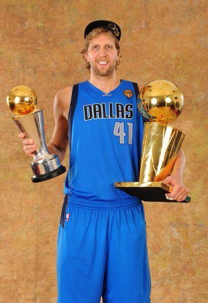  诺维茨基雕像揭幕，达拉斯传奇永存  